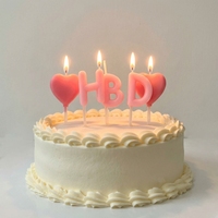 Niedliche 'HBD' & Herz-Geburtstagskerzen-Set aus Paraffinwachs als Kuchendekoration für Mädchen-Geburtstagsfeiern