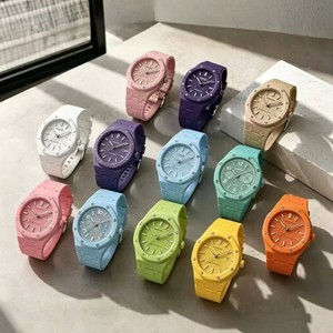 Reloj de Lujo con Esfera Árabe - Reloj de Pulsera Impermeable para Hombre y Mujer, Tendencia Popular en Asia Sural y Medio Oriente - Product Image 3