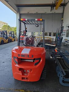 Carrelli Elevatori Diesel Heli con Capacità di Carico di <span class=keywords><strong>3</strong></span>,5 Tonnellate, Montante a <span class=keywords><strong>3</strong></span> Stadi, Sollevatore Idraulico con Posizionatore Forche per Movimentazione Container Portuale - Product Image 6