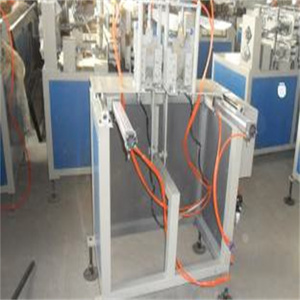 Protecteur de bord de mur Machine de ligne de production de perles d'angle en plastique <span class=keywords><strong>PVC</strong></span> à angle droit blanc - Product Image 3