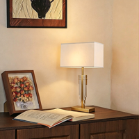 Lampe de table moderne en cuivre et tissu avec accents dorés, de luxe, pour chevet, salon, chambre, hôtel, décoration artisanale