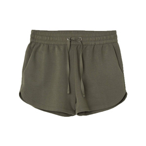 Shorts décontractés pour femmes de qualité supérieure, axés sur le confort, avec une ceinture lisse, coupe ajustée, shorts tendance pour un confort estival tout au long de la journée - Product Image 1