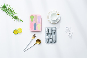Light Bulb Shape Nonstick Silicone <b>Cake</b> <b>Molds</b> Food-Grade Reusable Cute Silicone Magnetic Chocolate, Candy & Ice DIY <b>Mold</b> - Product Image 2