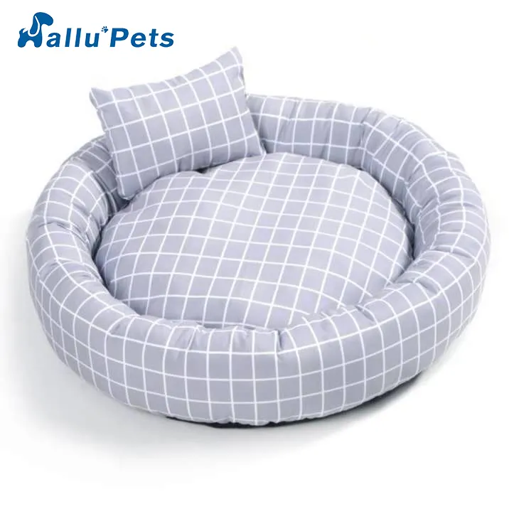 Wholesale Soft Warm Pet bed Luxury Non Slip Plaid Fluffy Cat Round Bed Dog Bed with Pillow