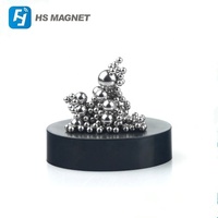 Ornements de bureau à domicile Sculpture magnétique peinte Base ovale Sculpture magnétique Jenga magnétique
