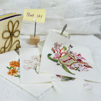 Serviettes de table Airlaid personnalisées avec papier de soie blanc absorbant avec logo pour Thanksgiving Graduation et Pâques Fêtes Mariages