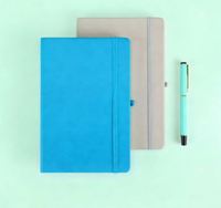 A5 Personalisierter Taschen-Notizblock PU-Leder Tagebuch Notizbuch mit Gummiband Hardcover-Planer Journal Notizbuch