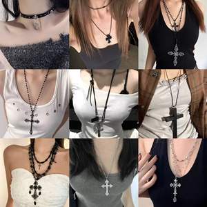 Модное ретро-колье с темным крестом из сплава, натуральными бриллиантами и бусинами, женское, нишевое, длинное, в стиле субкультуры, для модниц, класса люкс - Product Image 2