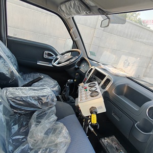 Balayeuse routière multifonctionnelle personnalisée Kailion, moteur diesel Cummins auxiliaire compatible Euro 3/Euro 6, balayeuse compacte de grande puissance - Product Image 2