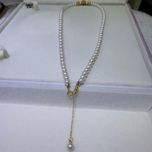 สร้อยคอมุกน้ำจืดธรรมชาติ 4.5-5 มม. ทรงกลม แทบไร้ตำหนิ ออโรร่า ดีไซน์สองแบบ ทำจากเงินแท้ - Product Image 4