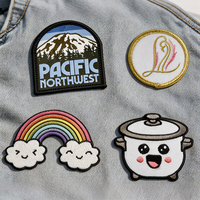 Patch en chenille en gros avec lettres pour sweat à capuche décontracté femme, broderie 3D en tissu éponge style Noël personnalisé