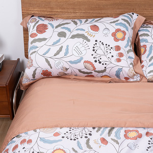 Manta de Verano Refrescante de Fibra Regenerada con Diseño Floral 150x200 200x230 Lavable a Máquina Relleno Sintético Rectangular - Product Image 1
