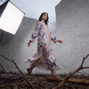 Abaya élégante en polyester imprimé de qualité supérieure pour femmes musulmanes, robe de soirée personnalisée, vente en gros OEM - Product Image 3