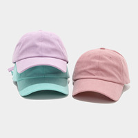 Casquette de baseball unisexe personnalisée en coton 2026, couleur unie, calotte souple, style bec de canard, effet amincissant pour le visage, 6 panneaux, réglable