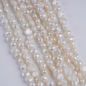 Perlas de Agua Dulce Blancas Barrocas de 18 cm y 4-5 mm, Perlas Sueltas con Orificio Lateral Ligero de Dos Caras para Hacer Collares y Pulseras al por Mayor - Product Image 1