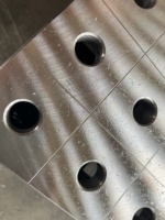 Table de soudage robuste en fonte avec fixation pour plaques, nitridée 3D, qualité supérieure, fabriquée en Chine