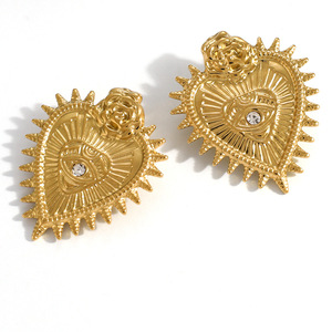 Boucles d'oreilles clous en forme de cœur plaqué or 18 carats, serti clos œil maléfique, style gothique rétro, bijoux de mode - Product Image 4