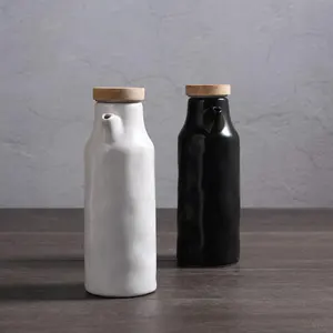 Liquid condiment dispenser olive oil soy sauce vinegar ceramic dispenser bottle