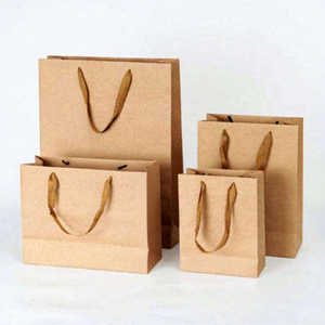 Bolsas de Papel Kraft Blanco Reciclado Ecológicas de Lujo, 250 g/m², Logotipo Personalizado, Estampado Dorado, Asa de Lazo, para Joyería - Product Image 1