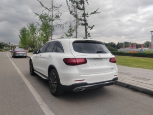 <span class=keywords><strong>Mercedes</strong></span>-Benz <span class=keywords><strong>GLC</strong></span> 260 L 2019 <span class=keywords><strong>4MATIC</strong></span> SUV 211HP LHD Essence Transmission Intégrale Longue Base Export Chine - Product Image 4