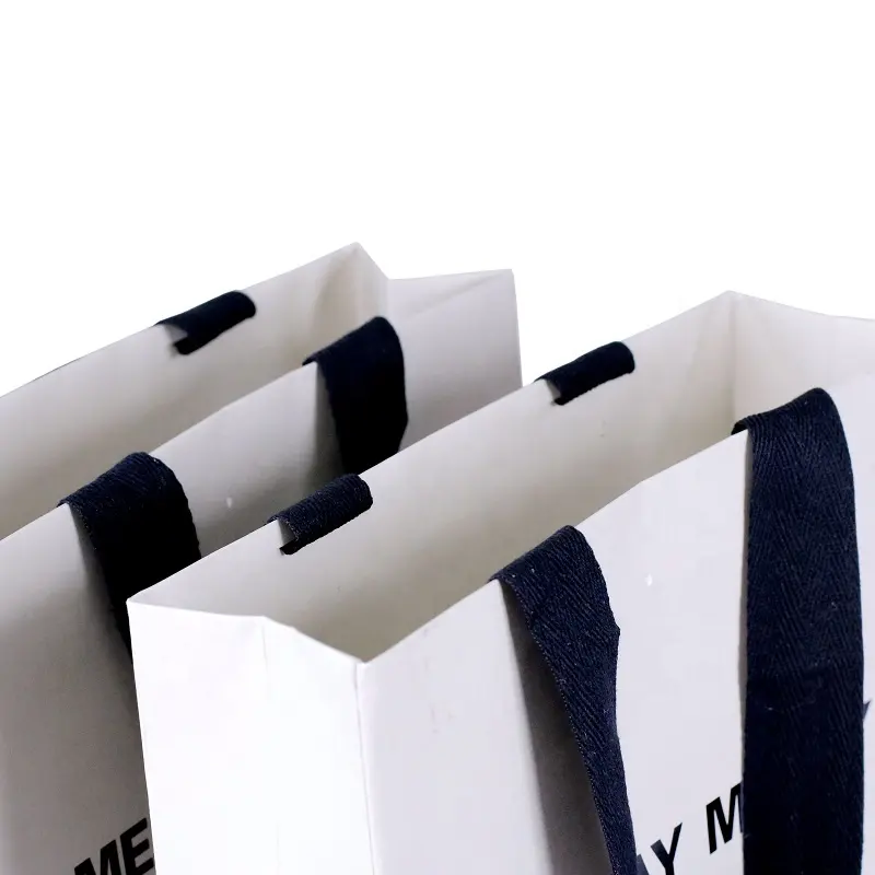 China manufacturer cheap price wholesale white kraft paper shopping bags for clothes