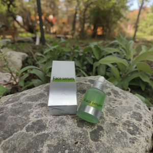 Acide azélaïque 10 Rougeurs hyaluroniques Sérum apaisant Acide hyaluronique Niacinamide Vegan Soins de la peau coréens OEM/ODM Sérum de haute qualité - Product Image 2