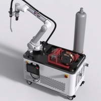 Robot de soudage collaboratif pour la fabrication de machines de construction avec contrôle précis et adaptation flexible
