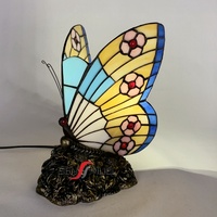 Lampe de table au design papillon, fabrication Sensmuel, vente en gros, personnalisable, pas cher, verre peint à la main, procédé de soudure