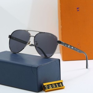 Nuovi <span class=keywords><strong>Occhiali</strong></span> <span class=keywords><strong>da</strong></span> <span class=keywords><strong>Sole</strong></span> <span class=keywords><strong>da</strong></span> <span class=keywords><strong>Uomo</strong></span> 2025 con Montatura in Metallo 72314, Aste Bicolore con Molla - Product Image 4