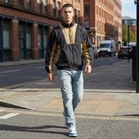 Veste coupe-vent athlétique en toile pour homme OEM ODM, légère, respirante, à blocs de couleur, col montant, zippée, style streetwear décontracté