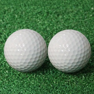 Wobbling Pelotas <span class=keywords><strong>de</strong></span> golf Trick Gag La pelota <span class=keywords><strong>de</strong></span> golf se tambalea y no rueda recta cuando se golpea con un Putter - Product Image 6
