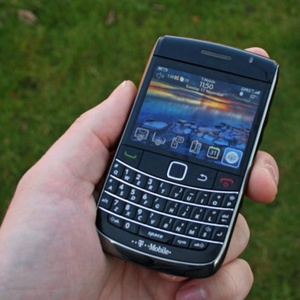 Miễn phí vận chuyển Điện thoại di động cũ giá rẻ chính hãng, mở mạng, bàn phím QWERTY cổ điển 9700 cho Blackberry, giao hàng qua bưu điện - Product Image 5