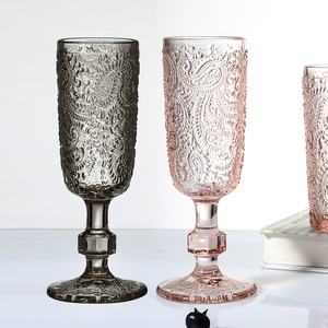 Samyo <span class=keywords><strong>Personnalisé</strong></span> <span class=keywords><strong>Pas</strong></span> <span class=keywords><strong>Cher</strong></span> Vintage En Relief Tige Épaisse Rose Couleur <span class=keywords><strong>Champagne</strong></span> Flûtes En Verre pour <span class=keywords><strong>Mariage</strong></span> <span class=keywords><strong>À</strong></span> La Maison - Product Image 1