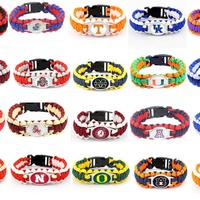 Gelang Paracord Warna-warni Grosir, Gelang Tali Kepang Berliontin Logam Bulat Pola Kustom untuk Hadiah Pria Wanita
