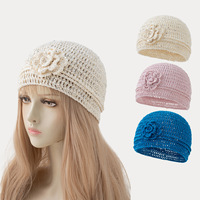 Chapeau pull-over léger pour enfants, tricoté à la main, durable, à thème rétro/anime, en fibre de polyester, avec fleur tridimensionnelle