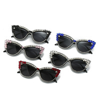 Lunettes de soleil de luxe tendance strass bling lunettes de soleil bon marché lunettes de soleil oeil de chat lunettes de soleil femmes