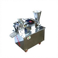 Machine à fabriquer des samosas, des empanadas, des pelmenis, des gyozas et des raviolis