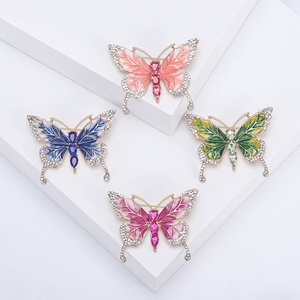 Broche Papillon Personnalisée, Design Tendance, Accessoire de Vêtement Élégant, Goutte d'Huile, Alliage Plaqué Or, pour Femme, Mariage, Fiançailles - Product Image 6