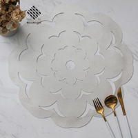 Napperons de table ronds en PVC imitation cuir, ajourés, imperméables et résistants à l'huile, pour fêtes et mariages – Vente chaude