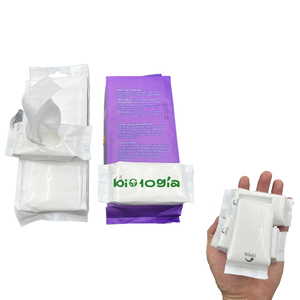 <span class=keywords><strong>Salviette</strong></span> <span class=keywords><strong>Umidificate</strong></span> Mini Antibatteriche Ecologiche OEM Non Tessute Confezionate Singolarmente e Smaltibili nel WC per Uso Bagno Adulti, <span class=keywords><strong>Scatola</strong></span> per Viaggi e Palestra - Product Image 3