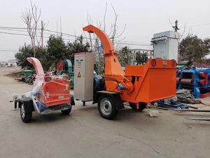 Camión astilladora de madera con motor diésel de 160 kW - Product Image 5