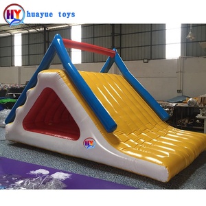 Penjualan terlaris peralatan taman air tiup seluncuran Segitiga air tiup/perosotan air apung untuk penjualan untuk anak dan dewasa - Product Image 2