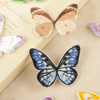 Patch brodé papillon motif queue d'hirondelle, fabrication OEM personnalisée, applique thermocollante pour vestes, jeans, robes, chapeaux, sacs