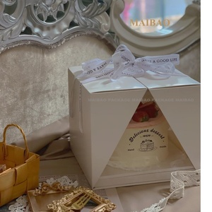 Venta caliente nueva caja de pastel de triángulo invertido transparente de boda de cumpleaños personalizada - Product Image 4