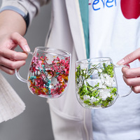 Mug en verre à double paroi avec fleurs séchées, style frais, avec poignée, cadeau créatif, multi-usage, haute esthétique, approvisionnement transfrontalier