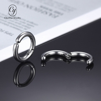 Manchette d'oreille unique en acier inoxydable sans perçage, style cool et minimaliste, fausse boucle d'oreille tendance pour hommes et femmes, bijou d'oreille.
