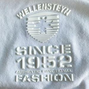 Étiquettes de vêtements personnalisées en silicone 3D, imprimées par transfert thermique, logo en relief, style coréen, vente en gros, forme en rouleau, taille personnalisée - Product Image 3