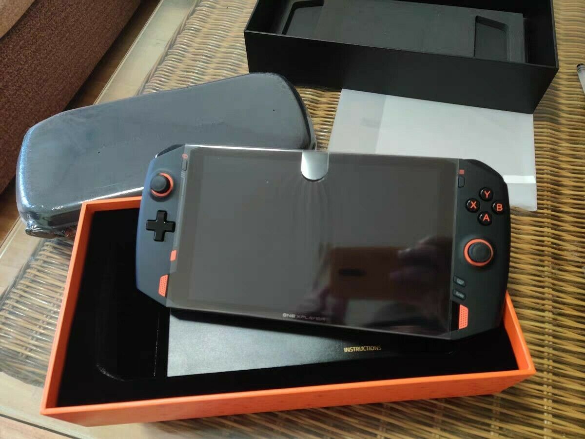 ONEXPLAYER i7-1165G7 Handheld Gaming PC - 8.4