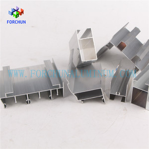 Profilés d'extrusion en aluminium gris argenté pour la fabrication <span class=keywords><strong>de</strong></span> fenêtres et portes coulissantes colombiennes/costaréennes - Product Image 2