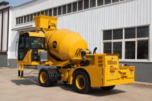 La Mejor Alternativa a la Mezcladora Autocargable <span class=keywords><strong>CARMIX</strong></span> 3.5m3 |   Planta Mezcladora Móvil TRANSAUTO TAP3500 con Rotación de 270 Grados - Product Image 2